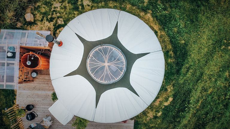 Luxe yurt met houtkachel en privé sanitair - 1