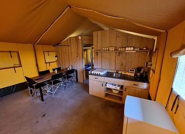 Safari tent for 5 persons in Brabant - 7