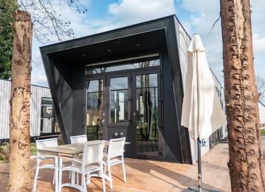 Modern holiday home near the water - 13