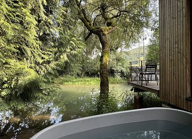 Tiny house with waterfront wellness - 4
