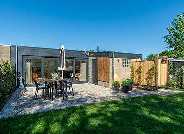 Attractive bungalow with outdoor shower