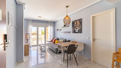 Luxe appartement met zeezicht in Spanje - 3