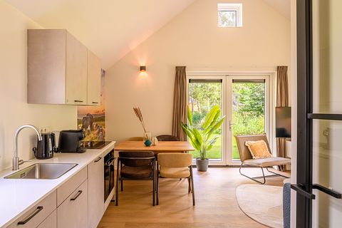 Wellness-Haus am Wasser mit Sauna - 4