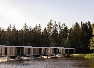 Lodge aan het water met steiger (4p) - 14