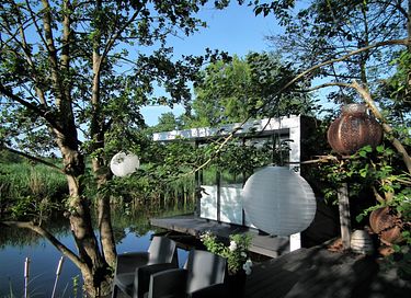Belle péniche au design contemporain - 23