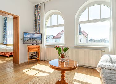 Stylish apartment in historical villa - 3