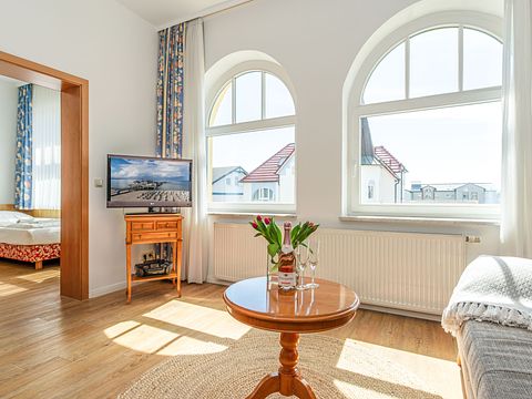 Stylish apartment in historical villa - 3