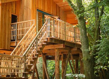 Cabane perchée romantique avec bain nordique  - 2