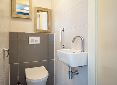 Attractive vacation home with whirlpool - 20