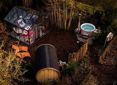 Casetta nel bosco con giardino wellness privato - 22