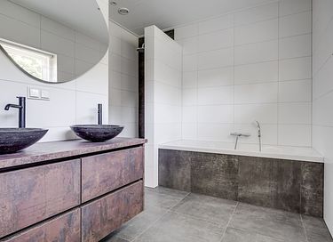 Maison à l'orée de la forêt avec salle de cinéma et sauna - 35