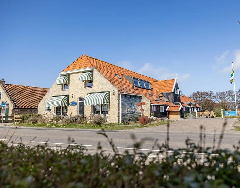 Attractive Bed & Breakfast on Terschelling - 1