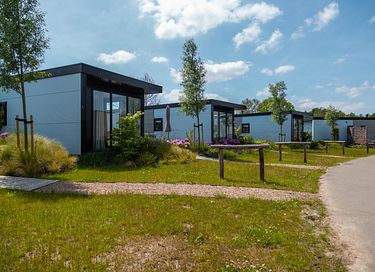 Geräumiges Chalet mit Terrasse an einem See - 22