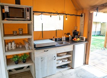 Luxury safari tent (8) w/ kitchen & bathroom - 10