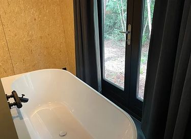 Duurzame design lodge voor 4 personen - 13