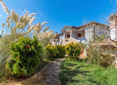 Group accommodation with private pool - 34