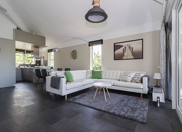 Luxury cottage with jetty - 5