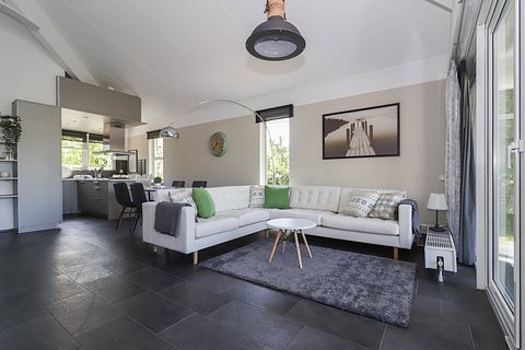 Luxury cottage with jetty - 5