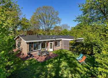 Zonnige gezinsbungalow nabij het strand 