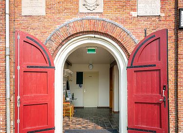 Hemels overnachten in je eigen kerkje - 15