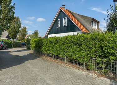 Hondvriendelijk huis met omheinde tuin - 24