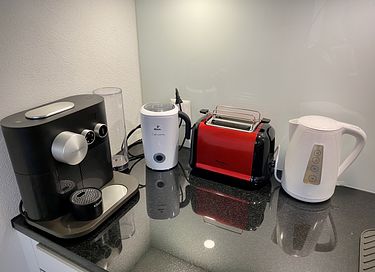 Geräumige Wohnung in denkmalgeschütztem Gebäude - 12