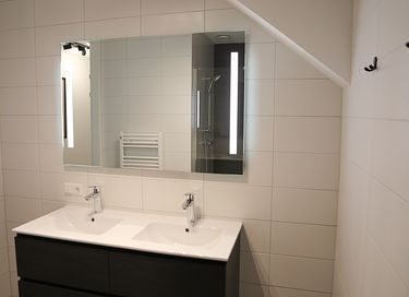 Stylish waterfront accommodation in Zeeland - 24