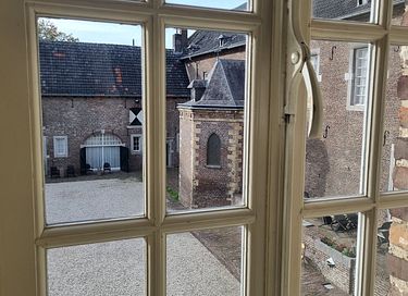 B&B in beautiful Limburg castle - 22