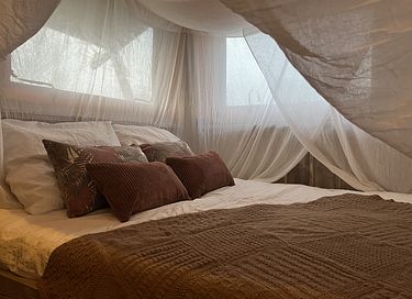Spacious glamping tent (2p) with hot tub - 11