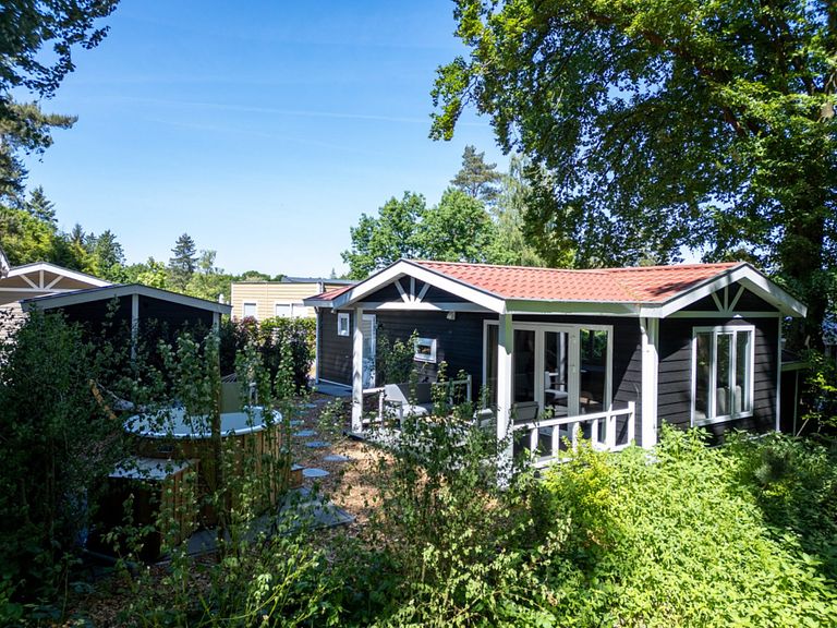 Overnachting in Utrecht met privé hottub - 1