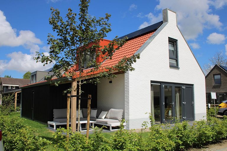 Nice cottage near the sea - 1