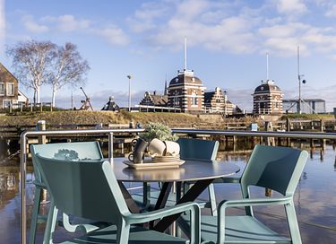 Hausboot im Hafen von Lemmer - 3
