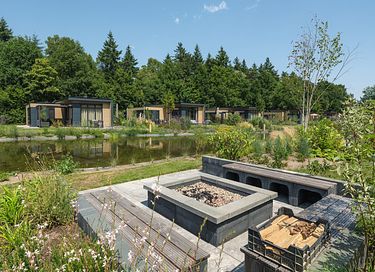Luxury holiday home with private hot tub - 4