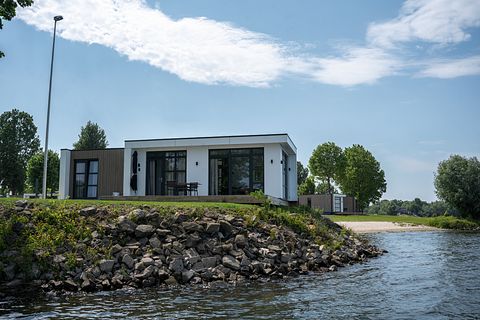 Logement de vacances romantique au bord de l'eau - 5