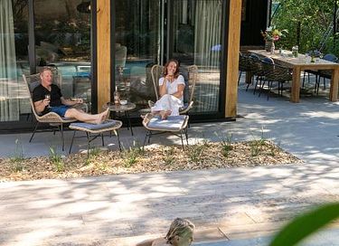 Luxury lodge with (heated) private pool - 13