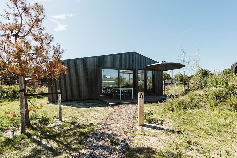Tiny house op loopafstand van strand en zee - 1