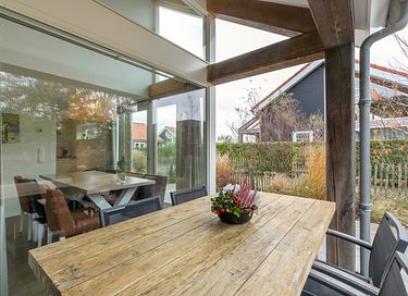 Villa de plage moderne avec sauna et jardin ensoleillé - 23
