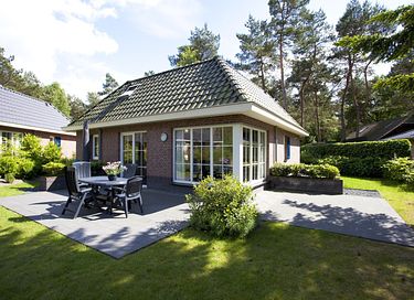 Logement de vacances avec grand jardin arboré - 2