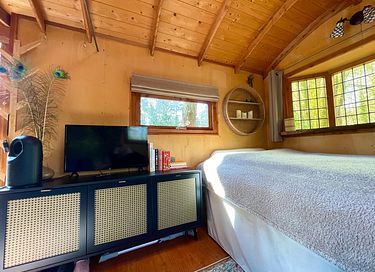 Beautiful gipsy wagon for 2 people - 12