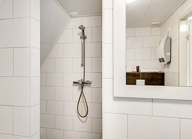 Modernes Einfamilienhaus mit großem Garten - 15