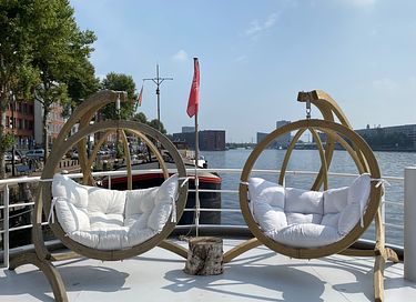 Dream boat in the middle of Amsterdam - 10