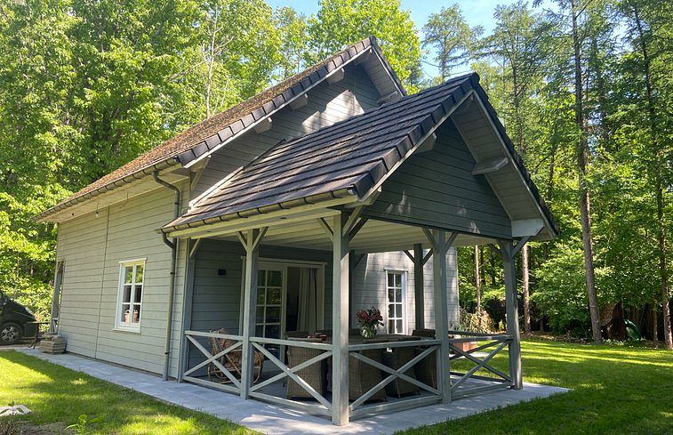Prachtig vakantiehuisje in het bos - 1
