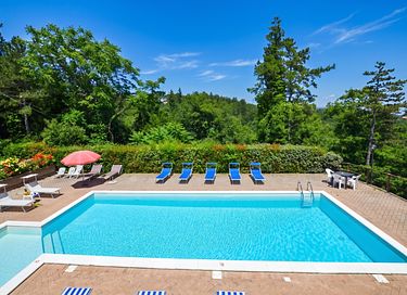 Holiday home for 20 people with pool - 12