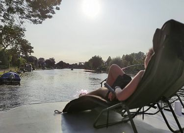 Bateau-sauna privé avec un beau design - 18