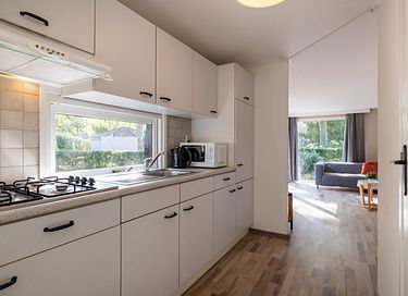 Tiny lodge with terrace in the woods - 9