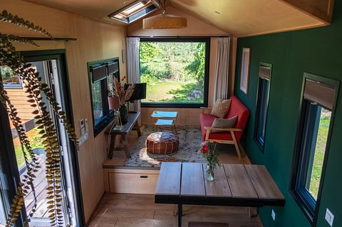 Atmospheric overnight stay in a tiny house - 3