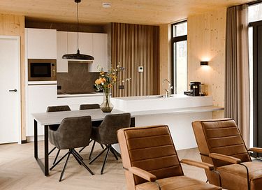 Lodge with an outdoor hot tub and a view - 10