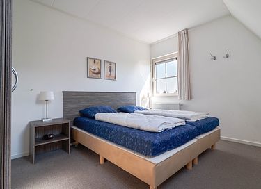 Spacious villa near the IJsselmeer - 11