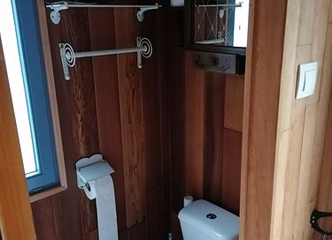 Origineel overnachten in een unieke woonwagen - 9
