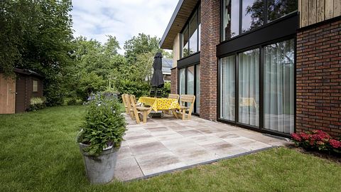 Rummelig og luksuriøs villa tæt på havet - 3